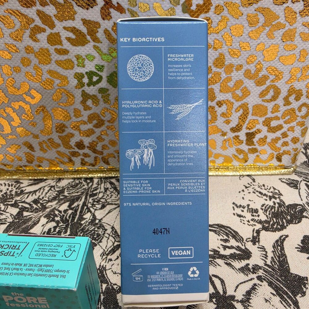 REN Everhydrate Marine Moisture-Restore Serum & Benefit Cosmetics Gel-Cream - Picture 2 of 6